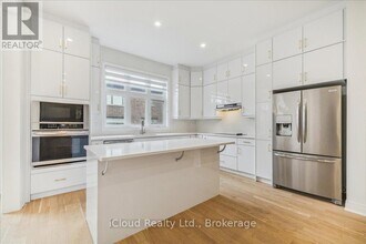 925 Hickory Cres in Milton, ON - Building Photo - Building Photo