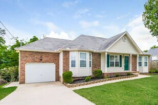 900 Pebble Beach Cir in Mount Juliet, TN - Building Photo