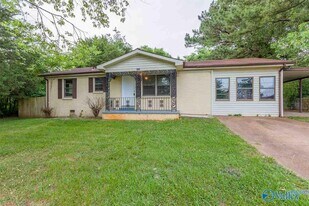 4328 Barry St NW in Huntsville, AL - Building Photo