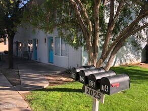 2025 S Granada Dr in Tempe, AZ - Building Photo - Building Photo