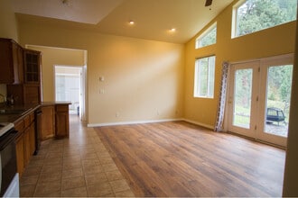 9491 Miller Creek Rd in Missoula, MT - Building Photo - Building Photo