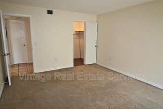 675 99th Ave N in St. Petersburg, FL - Building Photo - Building Photo