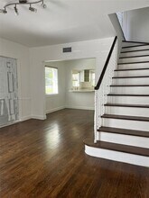833 W 39th St in Miami Beach, FL - Building Photo - Building Photo