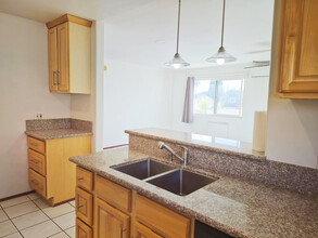 2023 Sichel St, Unit 2 in Los Angeles, CA - Building Photo - Building Photo
