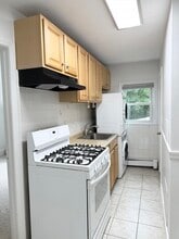 45 Emmett Ave in Dedham, MA - Building Photo - Building Photo