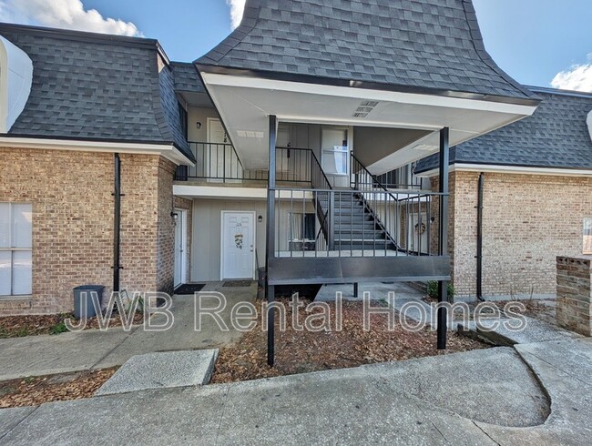 property at 7201 Arlington Expy