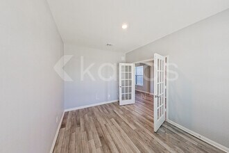 4133 Well Made Rd in Crowley, TX - Foto de edificio - Building Photo
