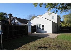 1070 Bush Ave in St. Paul, MN - Building Photo - Building Photo