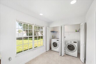 2175 SE Heathwood Cir in Port St. Lucie, FL - Building Photo - Building Photo