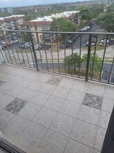 4164 Inverrary Dr, Unit 803 in Lauderhill, FL - Building Photo - Building Photo