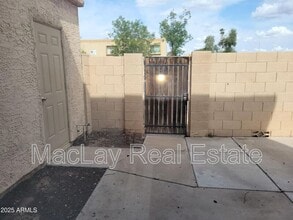 4417 E Riverside St in Phoenix, AZ - Building Photo - Building Photo