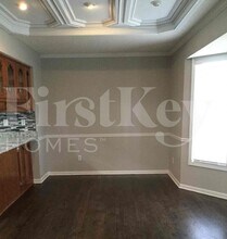 305 W Laredo Trail in Raymore, MO - Building Photo - Building Photo