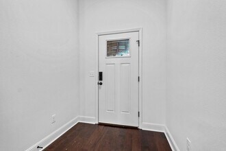 5907 NW Hancock St in Bentonville, AR - Building Photo - Building Photo