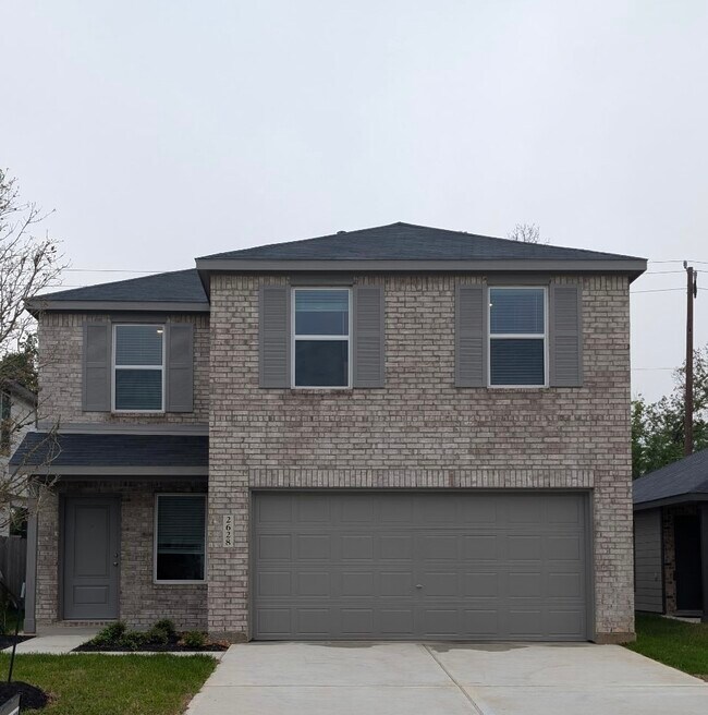 property at 2628 Shady Cedar Ct