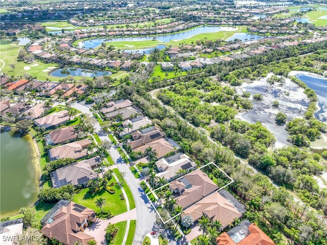 8862 Shenendoah Cir in Naples, FL - Building Photo - Building Photo