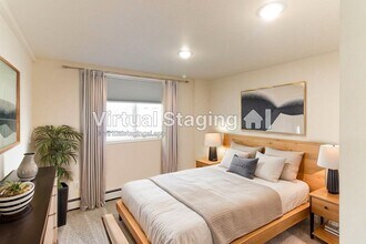 8202 Mentra St, Unit D in Anchorage, AK - Foto de edificio - Building Photo