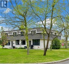 513 Quiet Pl in Waterloo, ON - Building Photo