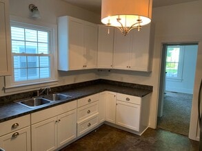 805 Raleigh St in Elizabeth City, NC - Building Photo - Building Photo