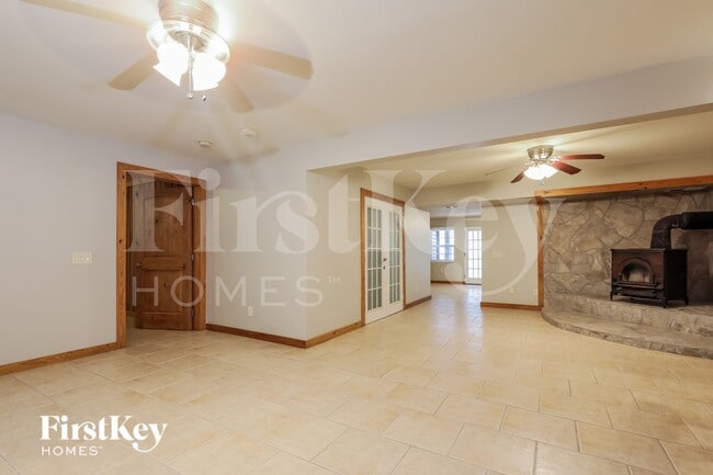 3896 Chattahoochee Dr in Douglasville, GA - Building Photo - Building Photo