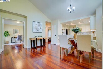 1228 Copper Peak Ln in San Jose, CA - Building Photo - Building Photo
