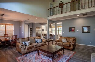 101 Kelly Emeralds Rd, Unit SI ID1494640P in Burnet, TX - Building Photo