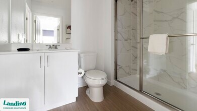 7301 Lake Bank Lp, Unit D4-307 in Ft. Myers, FL - Building Photo - Building Photo