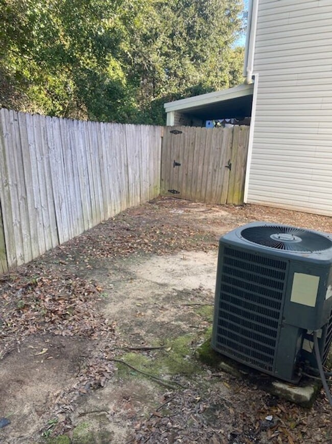 1225 Century Oaks Dr in Gulfport, MS - Building Photo - Building Photo