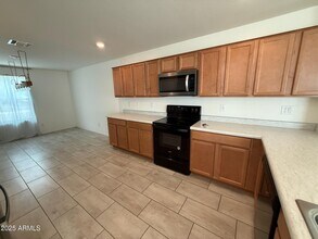 1458 W Pinkley Way in Coolidge, AZ - Building Photo - Building Photo