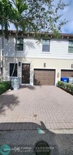 2721 NE 14th St in Pompano Beach, FL - Building Photo - Building Photo