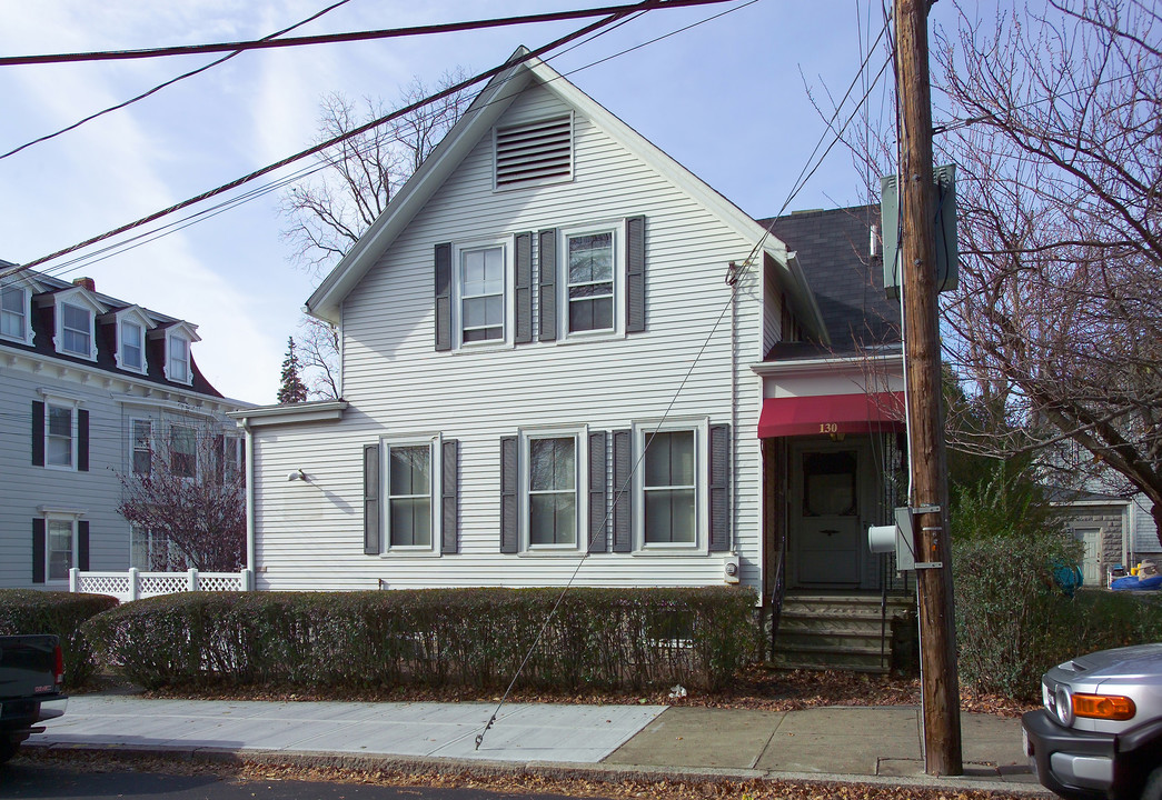 130 Winter St in Fall River, MA - Building Photo