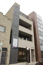 1512 W Chicago Ave in Chicago, IL - Building Photo - Primary Photo