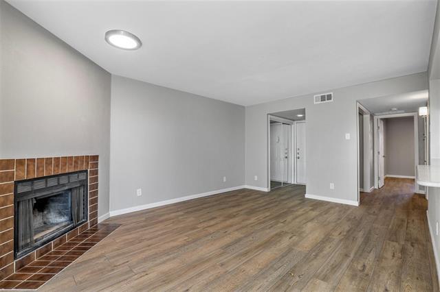 4464 Chaha Rd, Unit 101 in Garland, TX - Building Photo - Building Photo