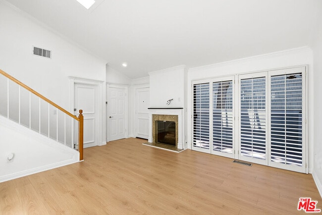 13326 Maxella Ave in Marina Del Rey, CA - Building Photo - Building Photo