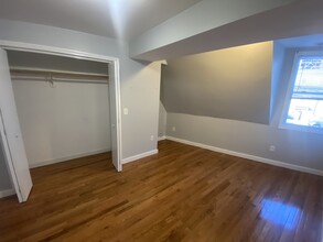 202 3rd St, Unit 2 in Cambridge, MA - Building Photo - Building Photo