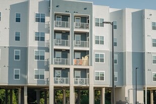 Sovereign at North Bay in Panama City, FL - Building Photo