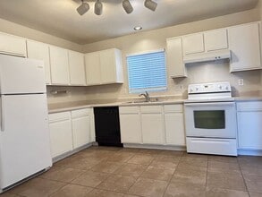 12321 W Rosewood Dr in El Mirage, AZ - Building Photo - Building Photo