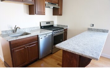 21 Weitz St in Boston, MA - Building Photo - Building Photo