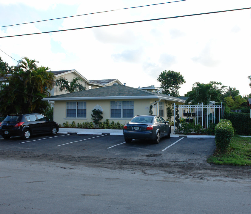 Ferrante Apts #5 in Fort Lauderdale, FL - Foto de edificio