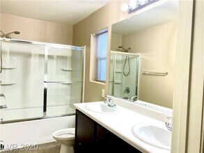 11986 S Snow Bank Ln in Las Vegas, NV - Building Photo - Building Photo