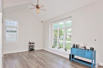 1229 Thorndale Ln in Lake Zurich, IL - Building Photo - Building Photo