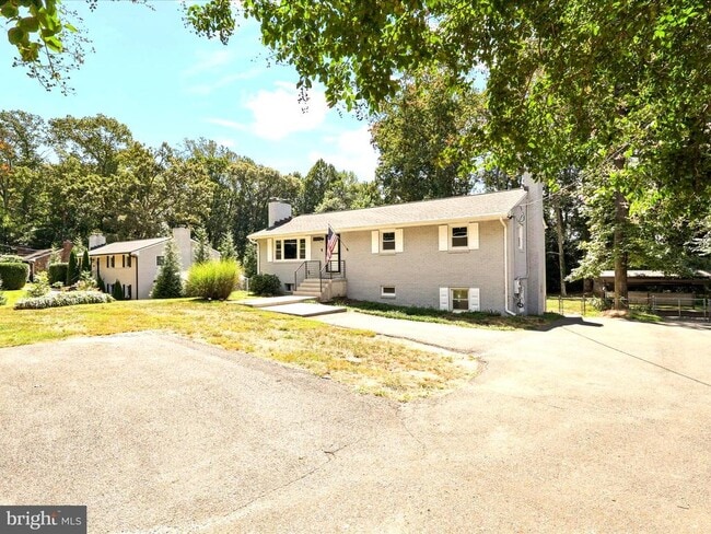 property at 11929 Waples Mill Rd