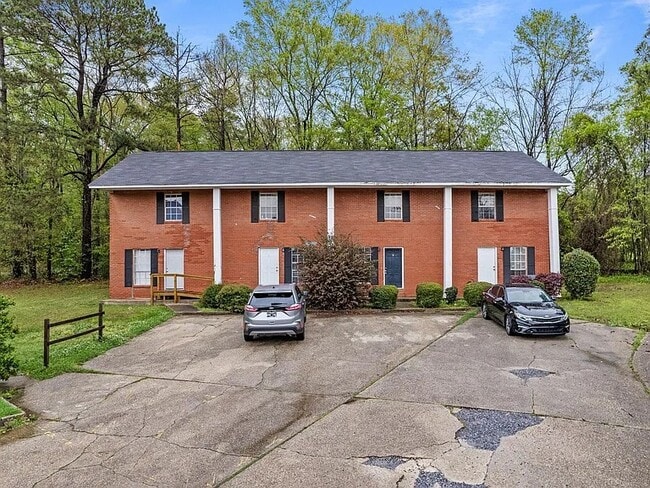 property at 1222 Beverly Hills Rd