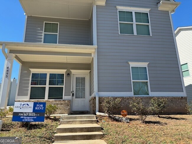 4895 Heritage Cir in Atlanta, GA - Building Photo - Building Photo