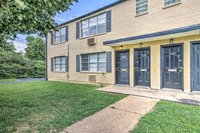 1030 Wild Cherry Ln-Unit -1 in University City, MO - Building Photo - Building Photo