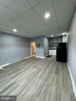 15 S Church Ln in East Lansdowne, PA - Building Photo