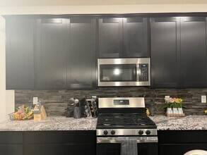 10962 Memphis St in Commerce City, CO - Building Photo - Building Photo