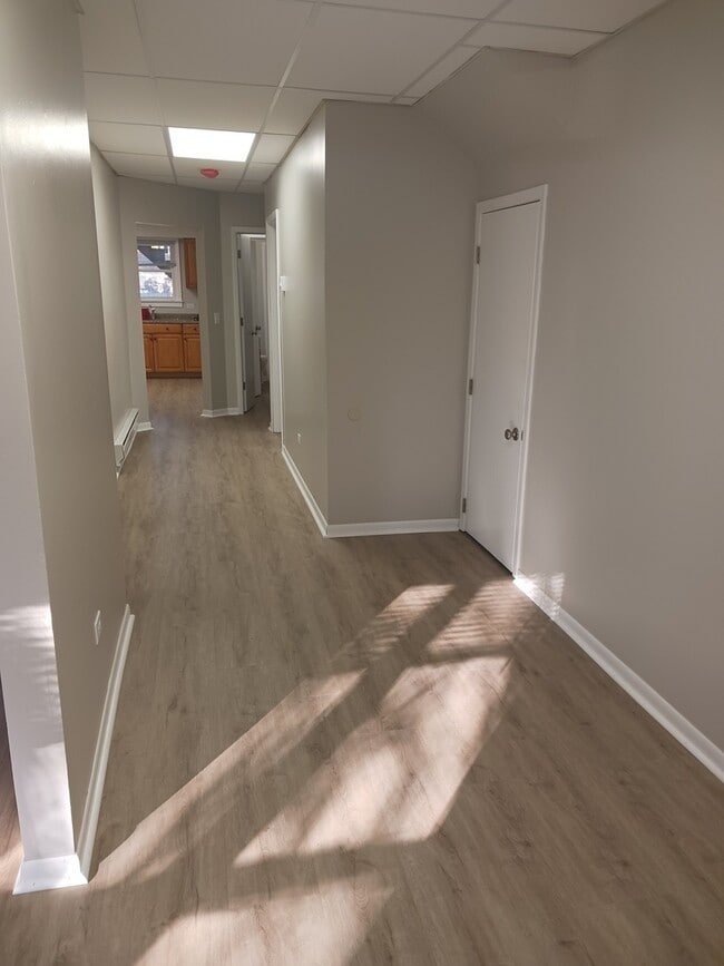 2114 Enoch Ave in Zion, IL - Building Photo - Building Photo