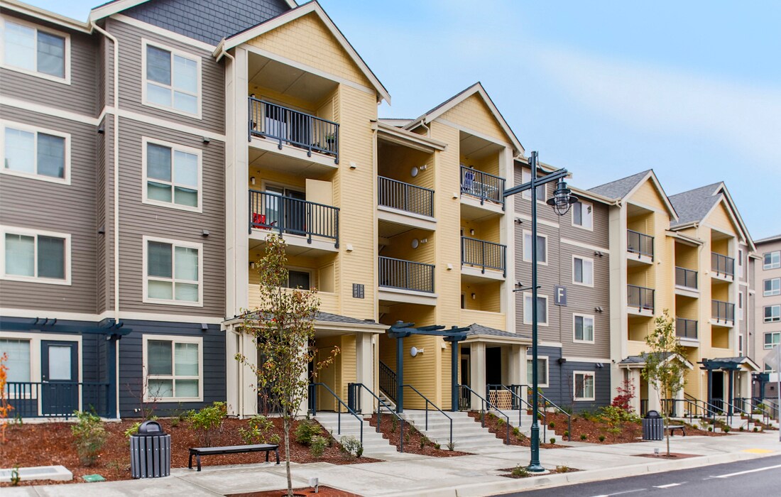 Uptown Square in Federal Way, WA - Building Photo