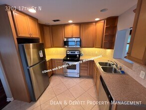 3701 17th St N in St. Petersburg, FL - Building Photo - Building Photo
