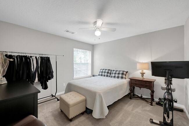 31 E Amberglow Cir